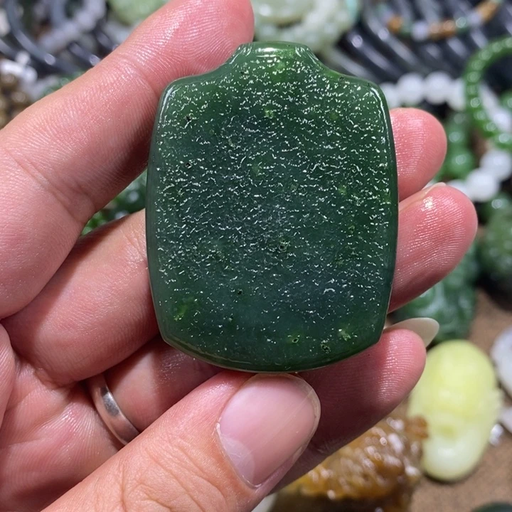 和田玉（糖玉）未镶嵌车挂