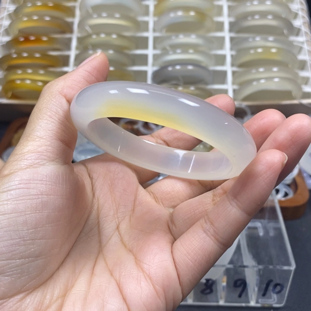 玛瑙/玉髓未镶嵌手镯