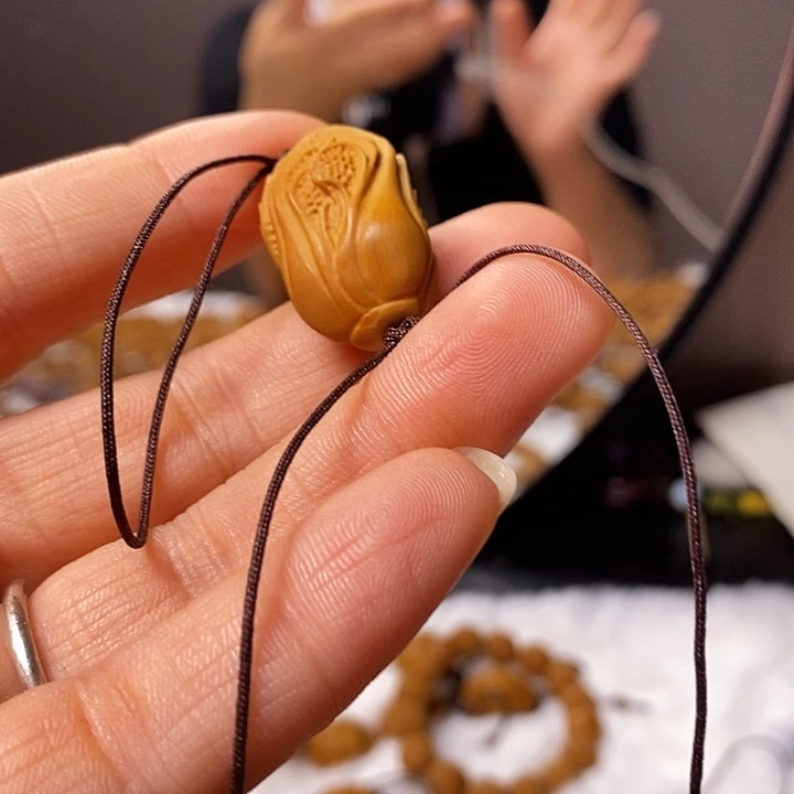 橄榄核吊坠橄榄球赛