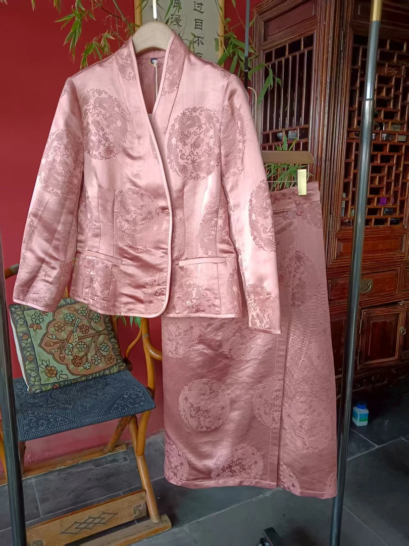 花蕾缎外套 M4656