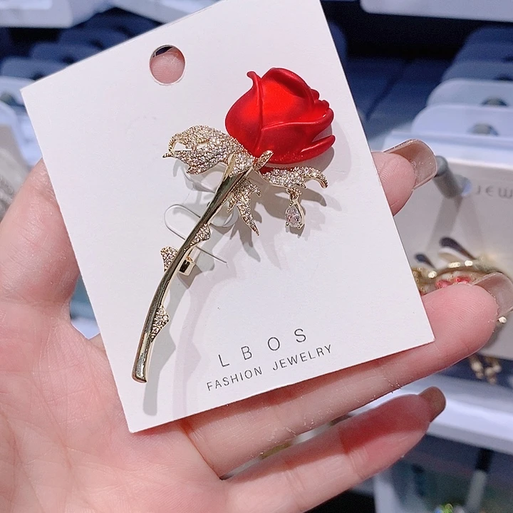 锆石铜合金火玫瑰胸针