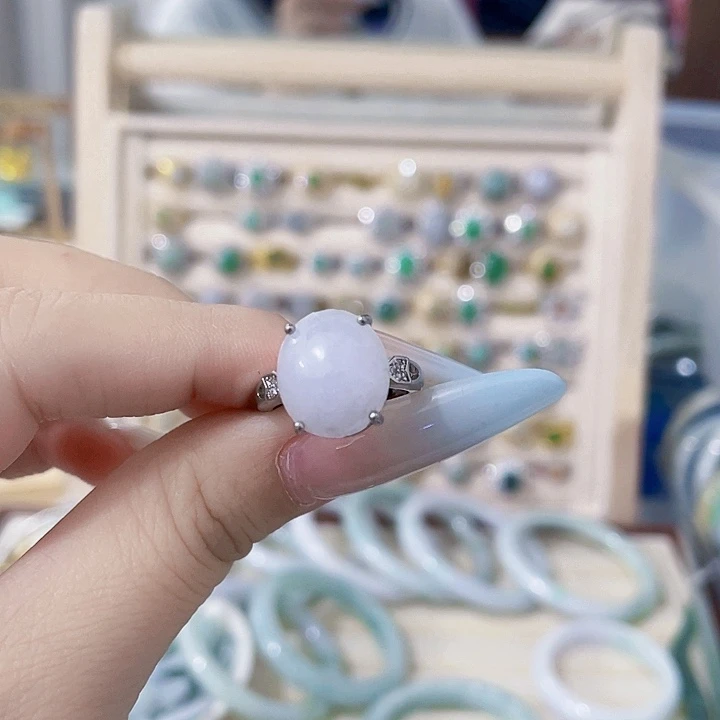 翡翠未镶嵌颈饰天然翡翠Ａ货