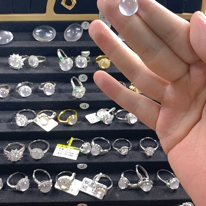 寂***寂银S925镶嵌石英质玉戒指