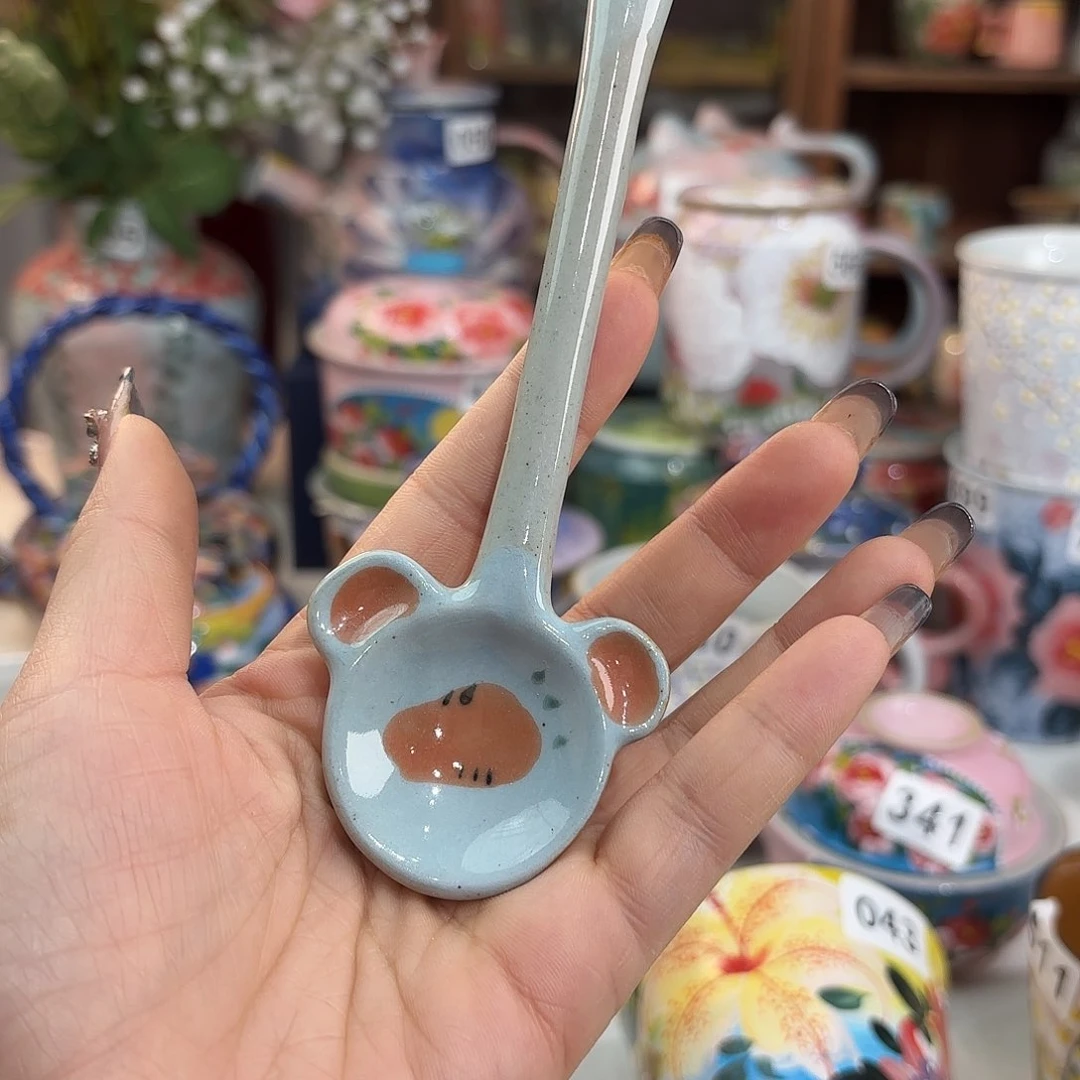 瓷片我不在这里吃饭你吃好