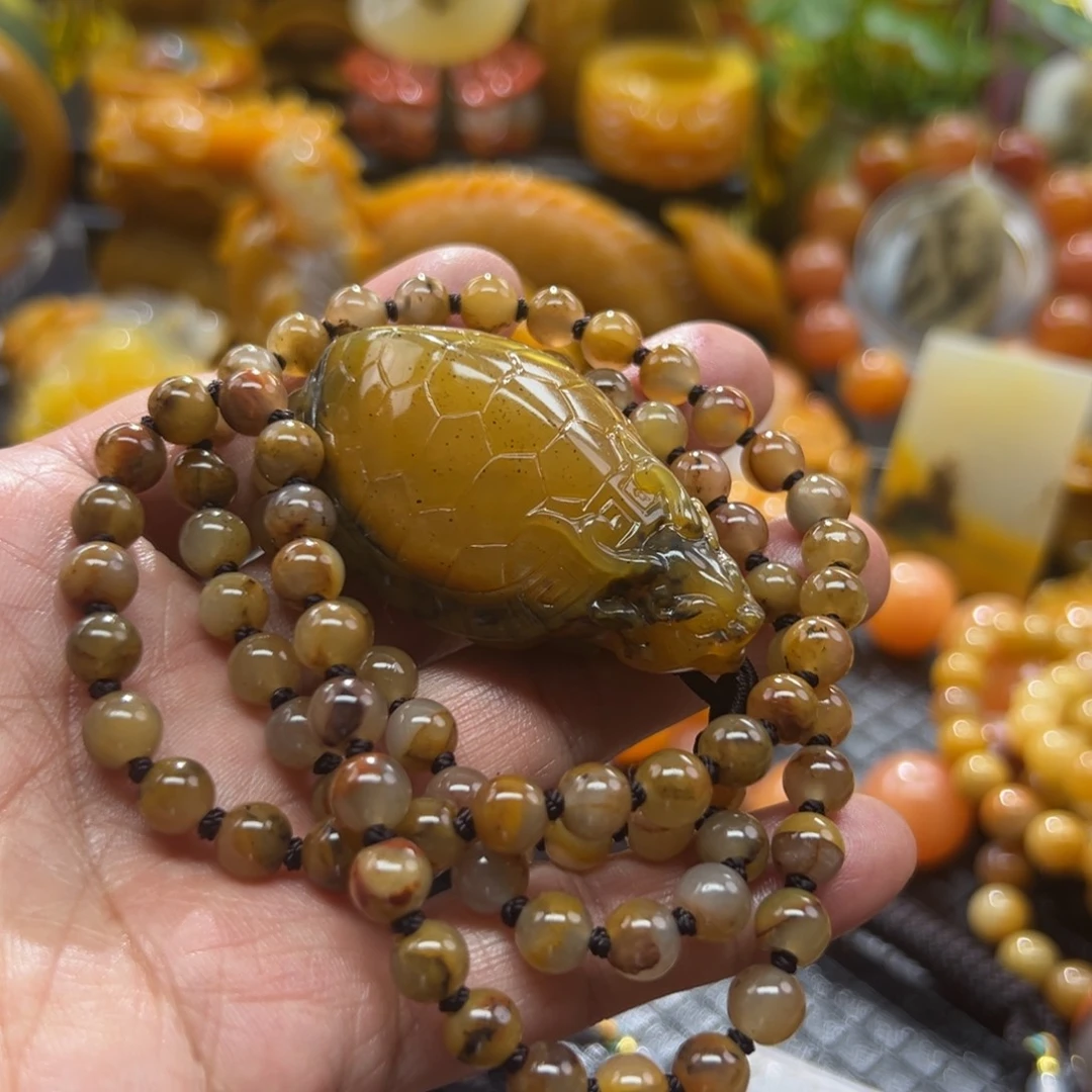 石英质玉未镶嵌颈饰