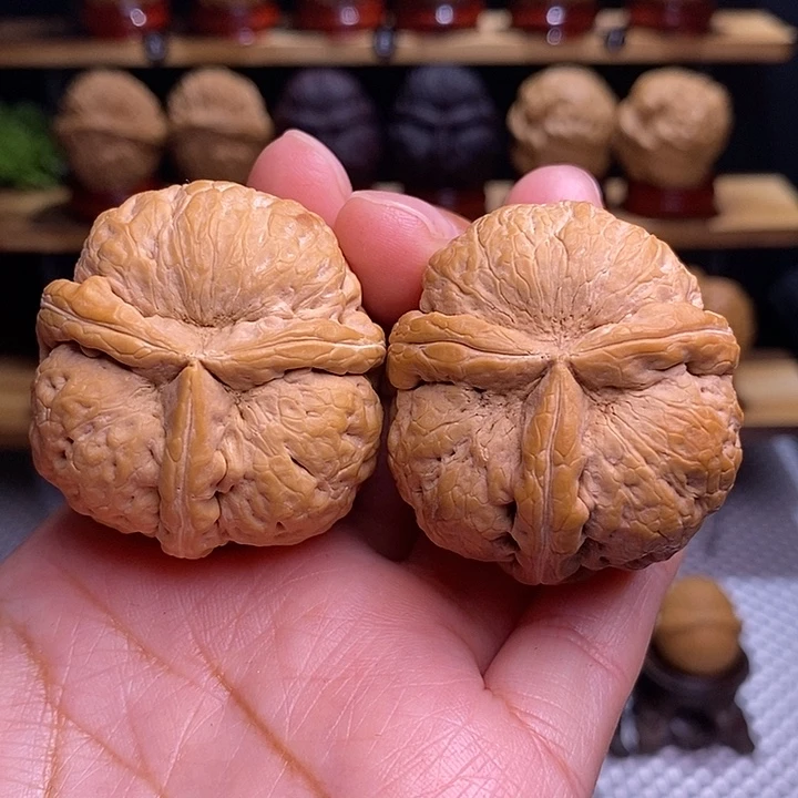 文玩核桃吊坠石*炸三8