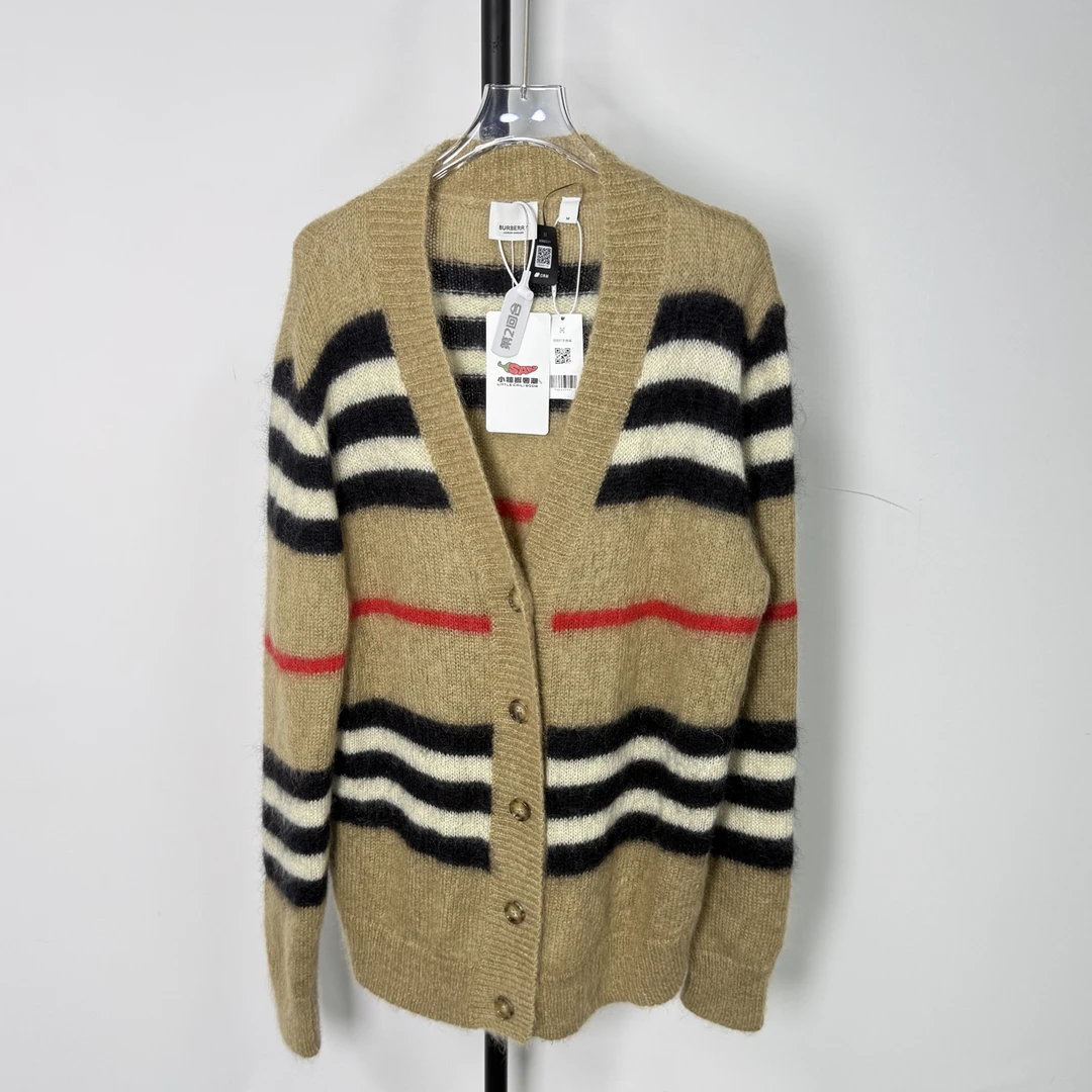99新 BURBERRY/博柏利 CZF1991/横纹开衫/尺码M