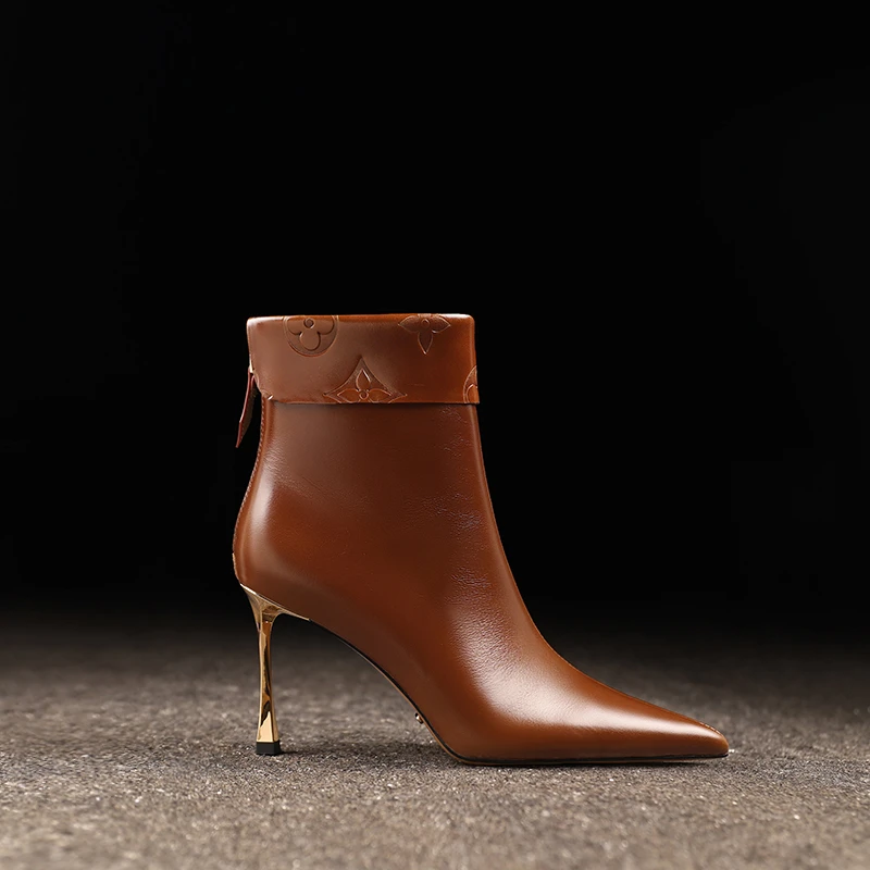 洋气细跟尖头短靴真皮气质高档女鞋秋冬季新款时髦尖头高跟鞋百搭