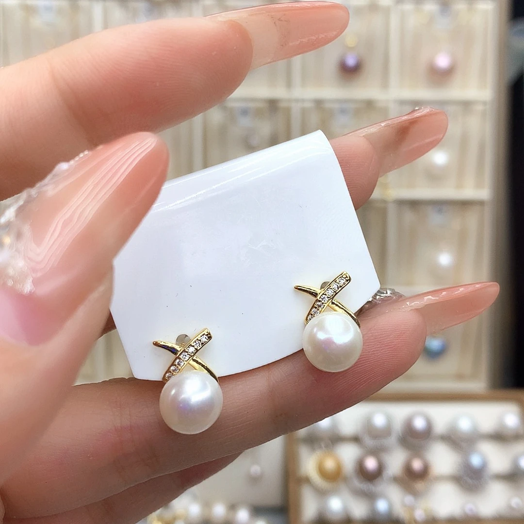 淡水珍珠合金颈饰