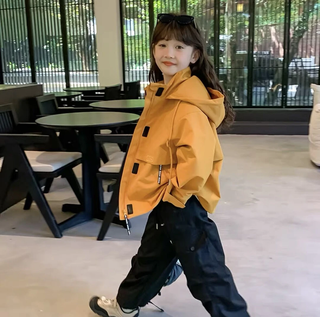 女童秋装外套2025新款中大儿童洋气冲锋衣小女孩网红衣服春秋款