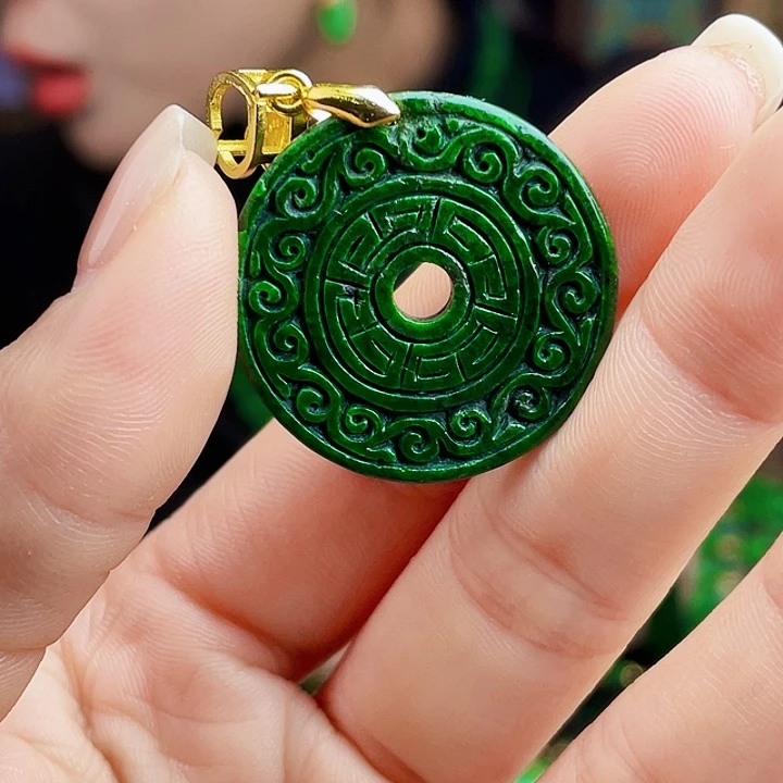 翡翠银S925镶嵌颈饰多样性