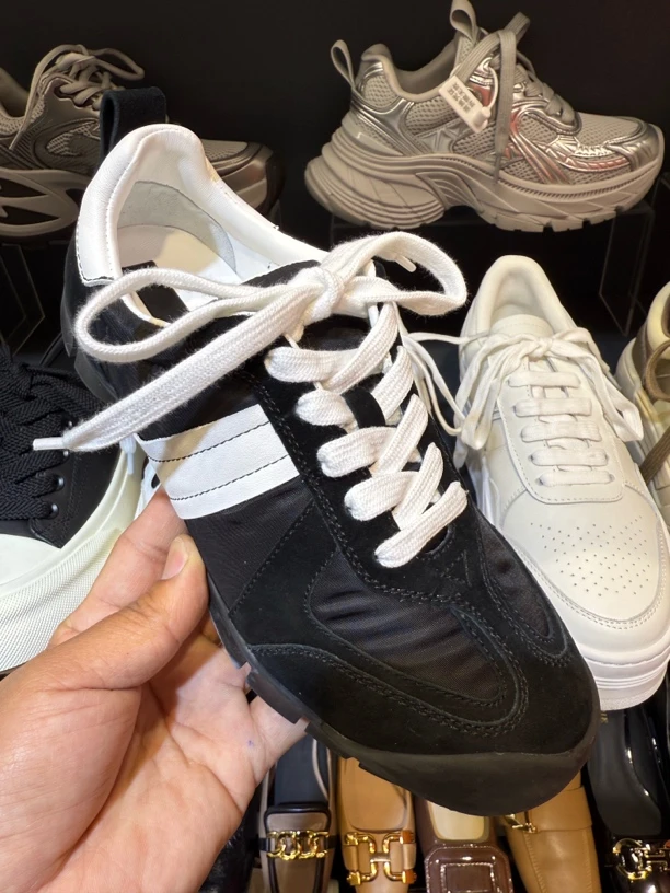 欧货俏皮减龄德训鞋圆头软底休闲装脚单鞋羊皮超级舒适轻便出行款