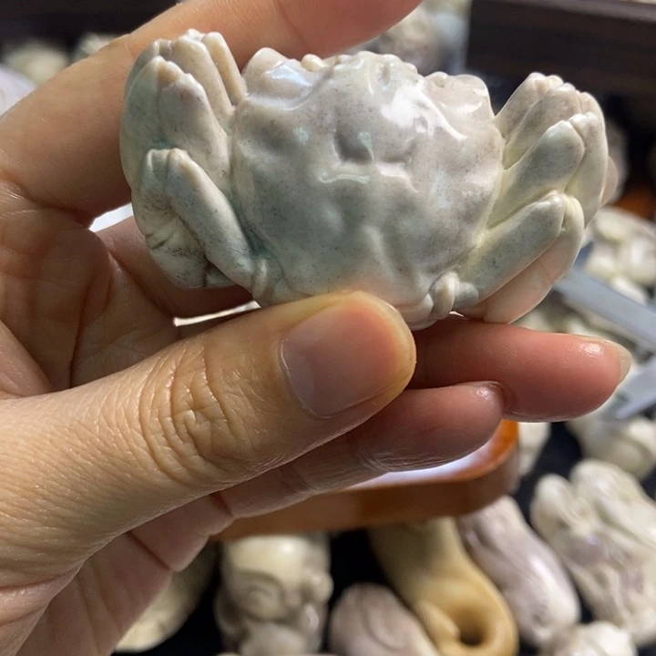 心***静配饰鹿角雕刻一个出