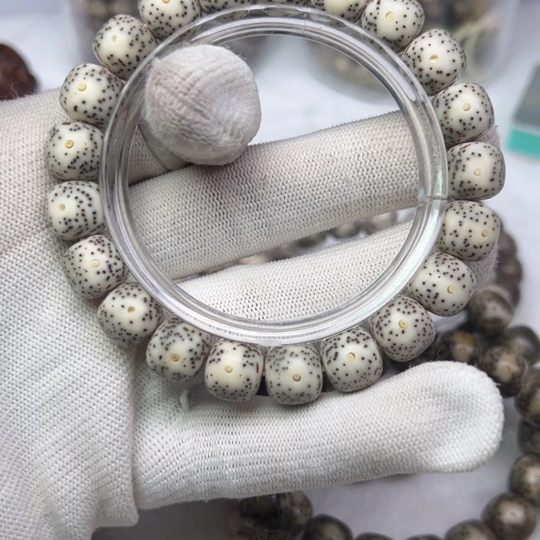 星月菩提吊坠石玉