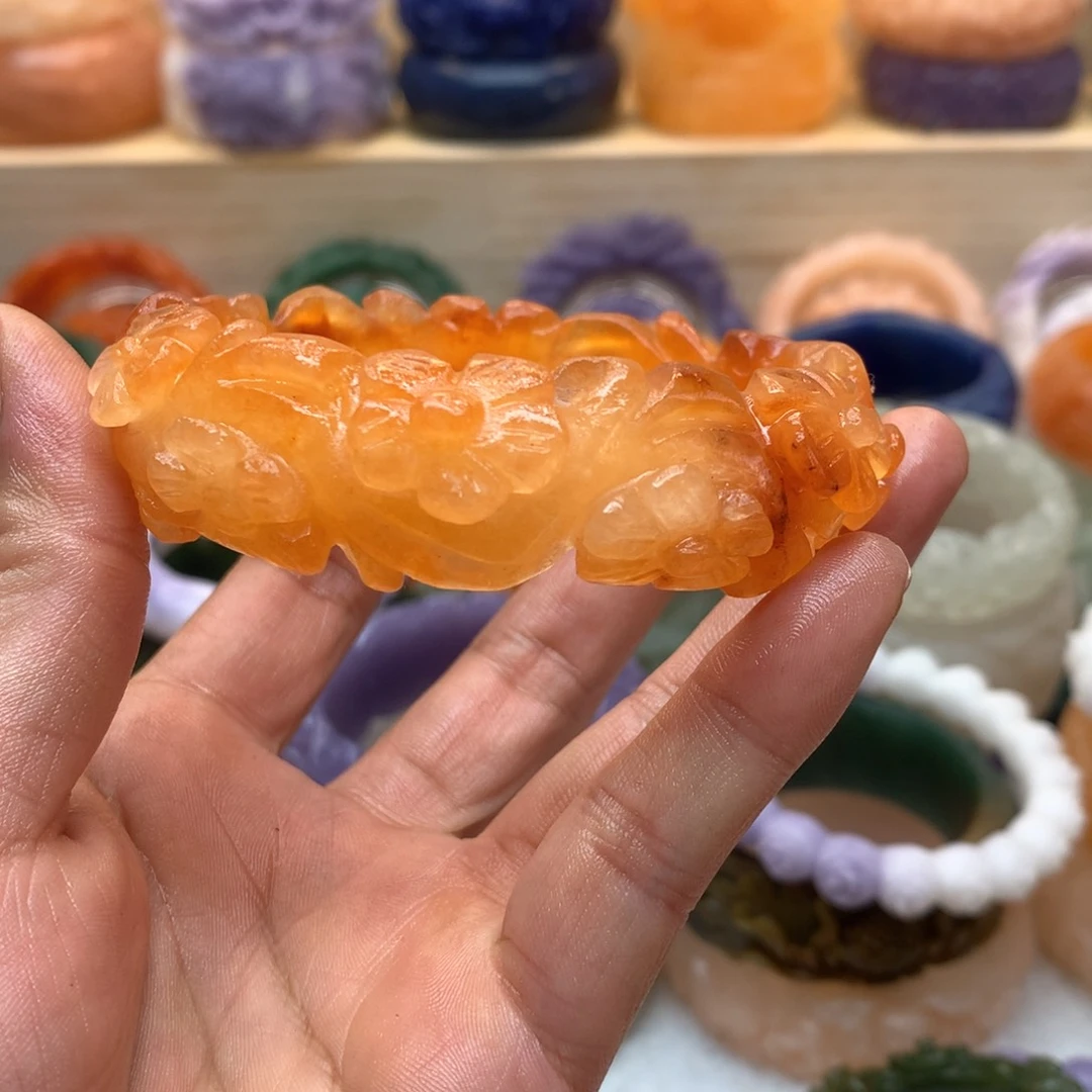 未镶嵌手镯石英质玉微****)