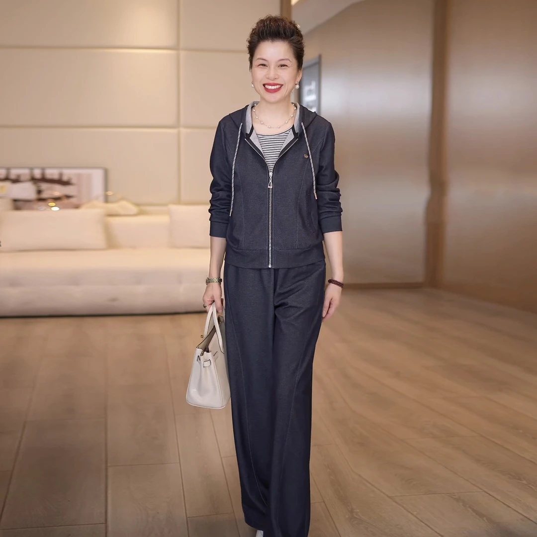 妈妈装2025秋季新款时尚运动休闲洋气连帽卫衣外套阔腿裤两件套