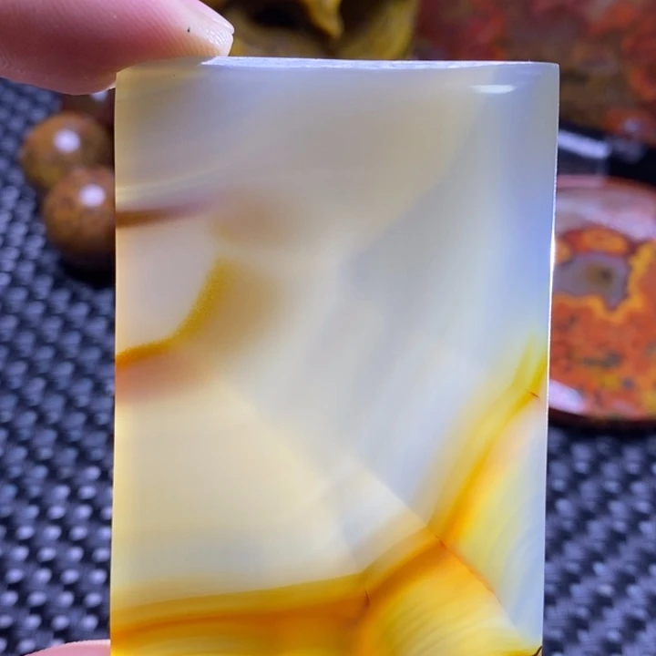 玛瑙/玉髓颈饰未镶嵌史****2