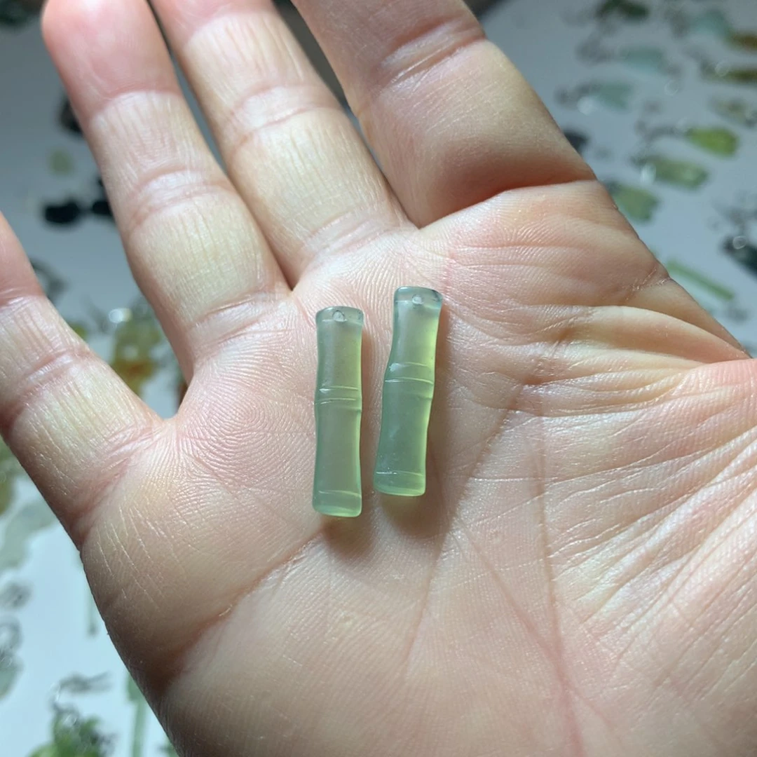 蛇纹石玉耳饰未镶嵌