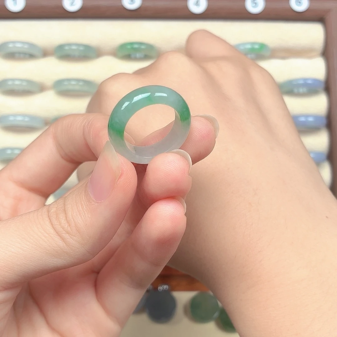 未镶嵌戒指翡翠圈口10