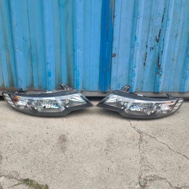 适配09-13款起亚福瑞迪前大灯前照明灯车头灯