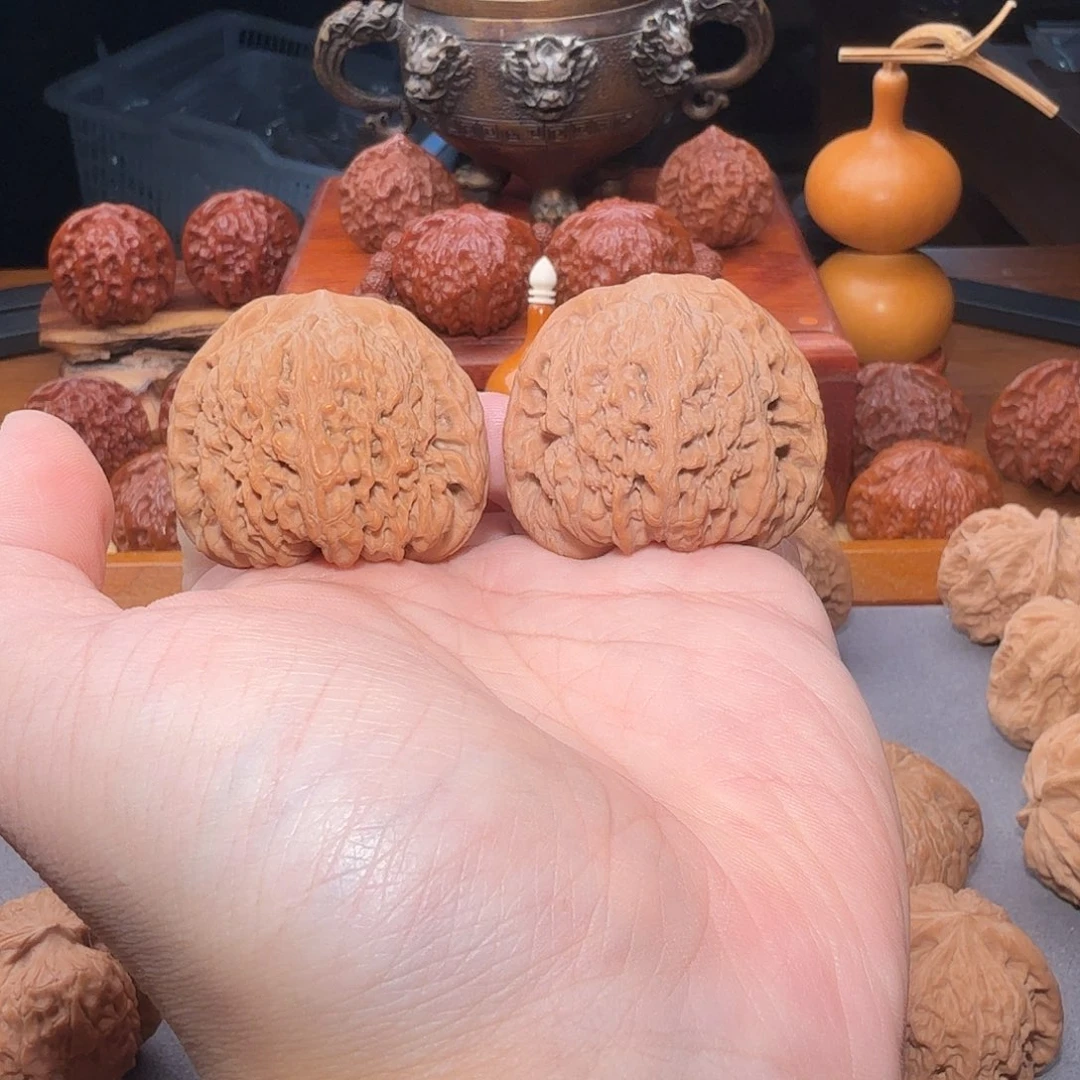 钢***蛋把件文玩核桃44尺寸南疆石