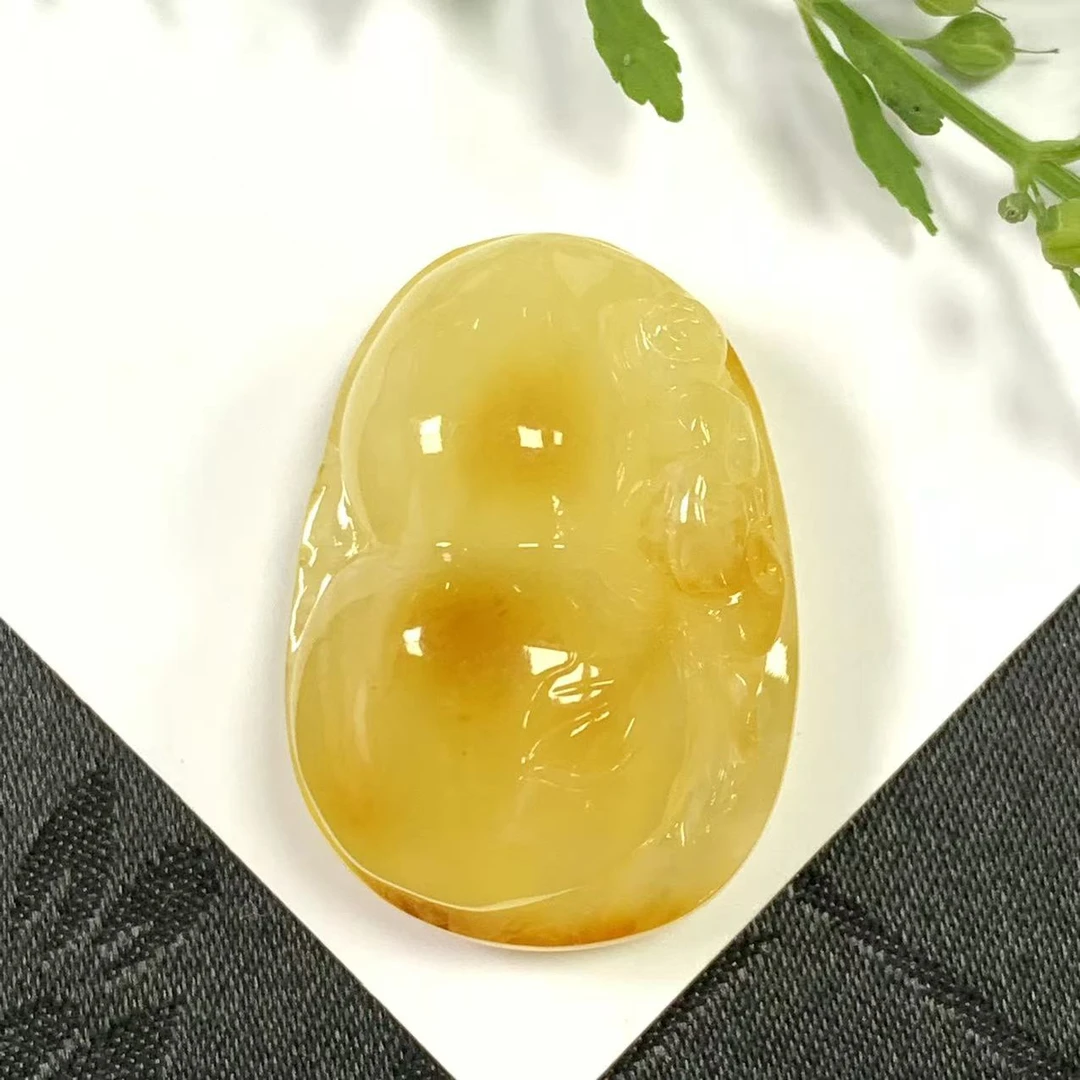 「戴琴珠宝」Q555-蜜蜡雕刻件吊坠（多样性发其一）