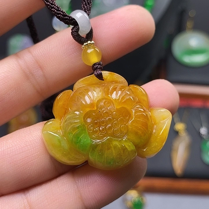 吊坠(赠链)未镶嵌翡翠