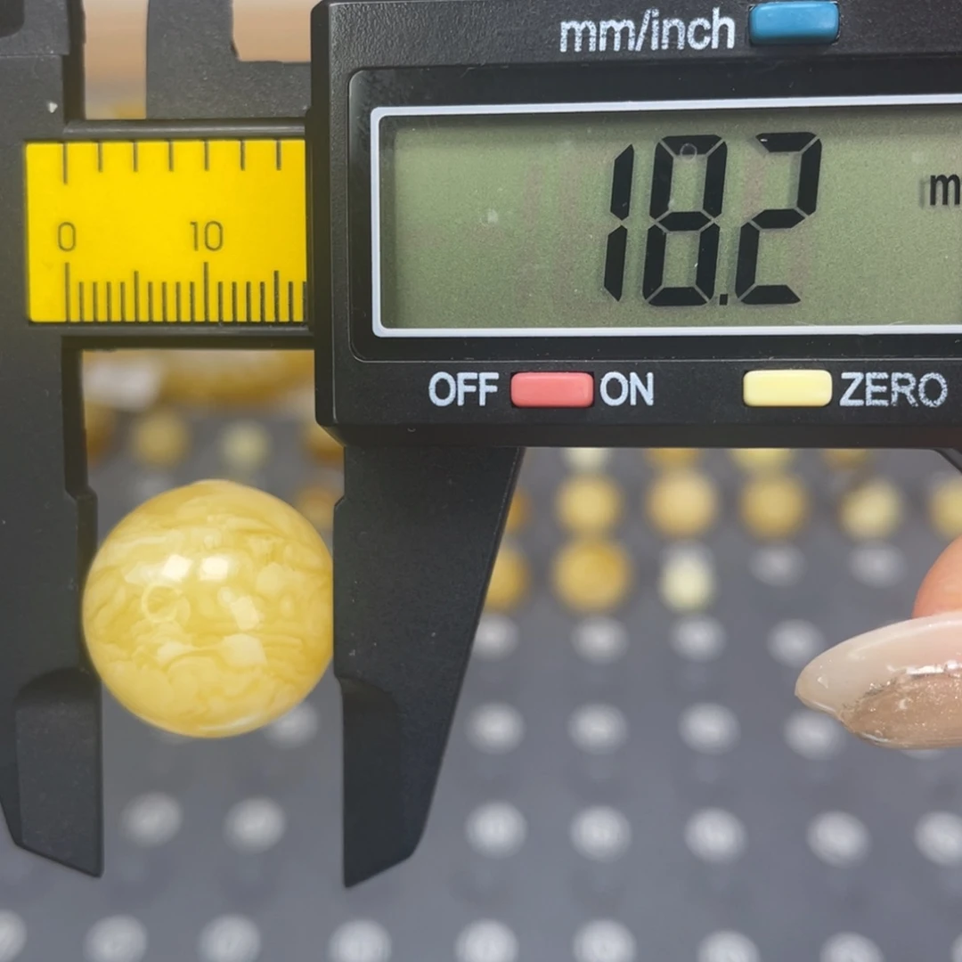 琥珀未镶嵌裸石118