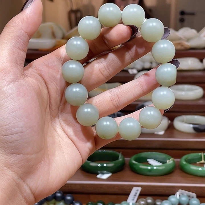 和田玉（青白玉）未镶嵌手链