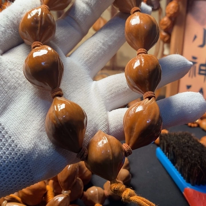 手串/手链橄榄核2.2三花铁盒