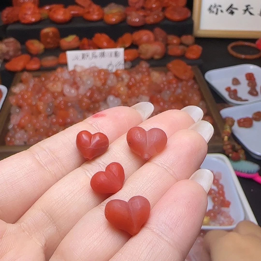 南红玛瑙未镶嵌颈饰