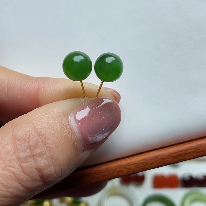 和田玉（碧玉）银S925镶嵌耳饰颜色多样性发货