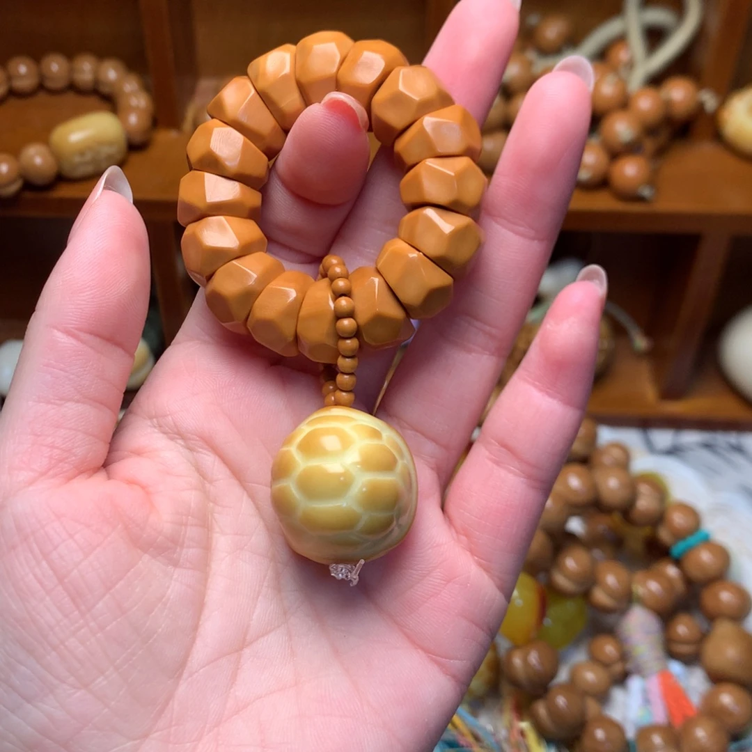 吊坠猴头核桃奶酪大肠手捻富甲