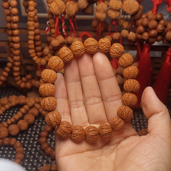 木质类龙纹桃枭挂件