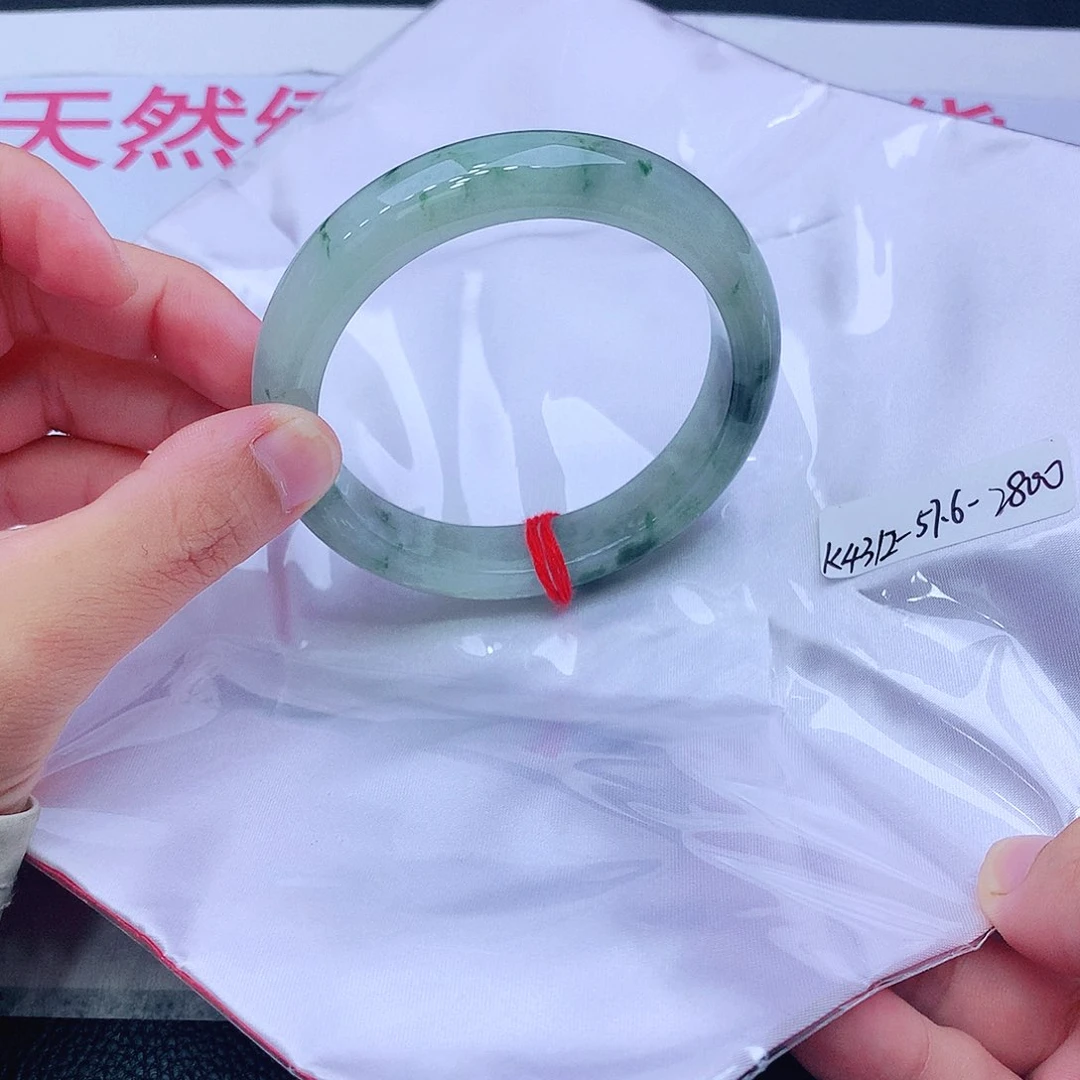 未镶嵌手镯翡翠翡翠