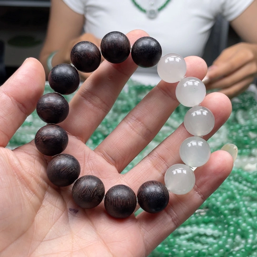 未镶嵌手链石英质玉（非洲翠）