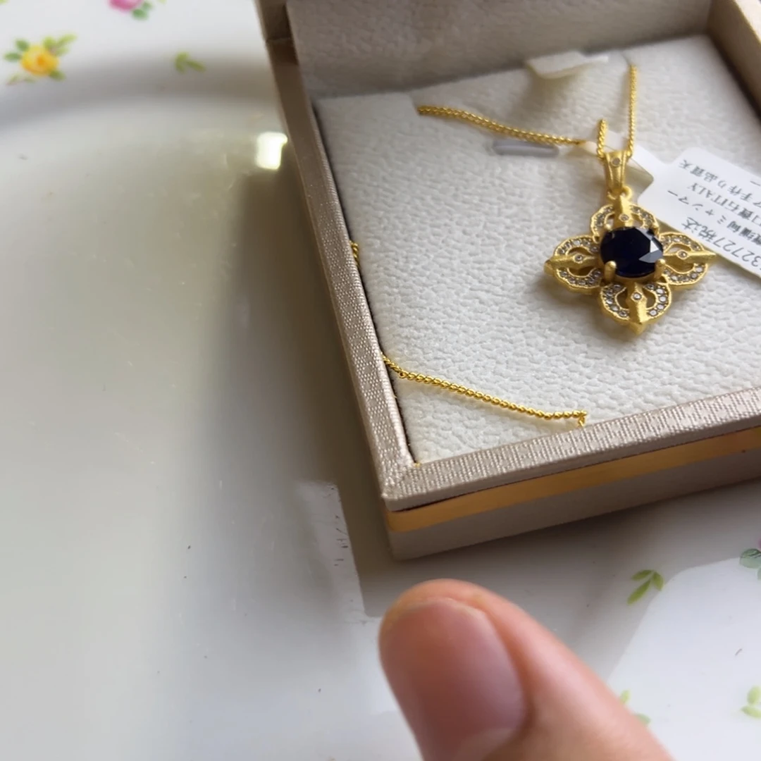 金银珠宝玉石镶嵌的建盏