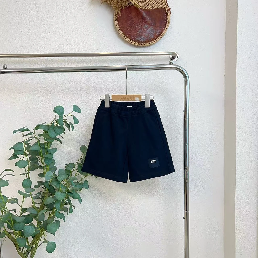 1009各黑色针织短裤