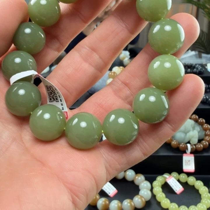 和田玉未镶嵌手链