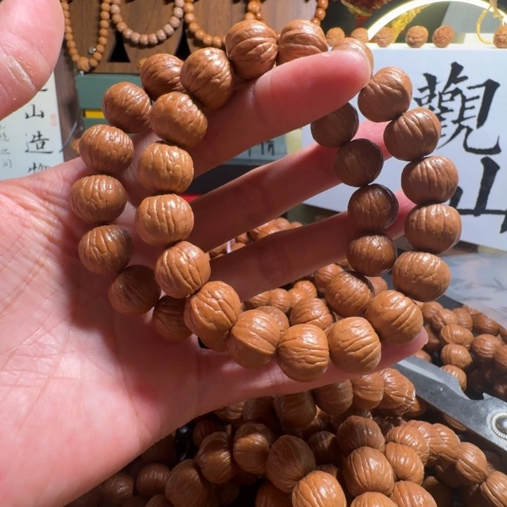 洛***_猴头核桃吊坠「观山」原皮猴头手串