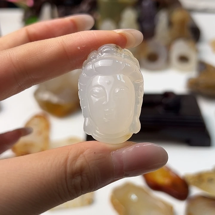 玛瑙/玉髓颈饰未镶嵌