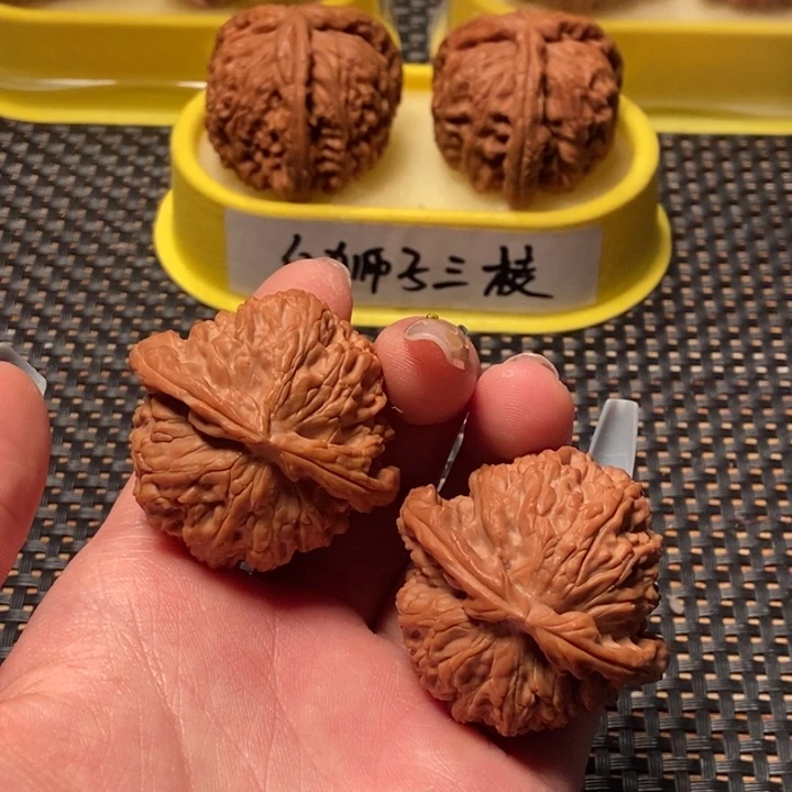 吊坠文玩核桃41全品三角白