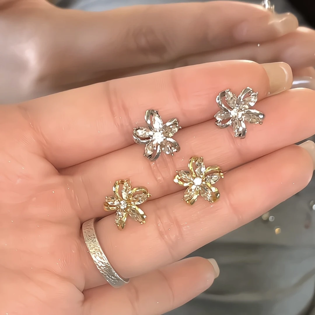 铜合金耳饰 轻奢锆石花朵耳钉女夏小众设计感高级精致耳环2025新
