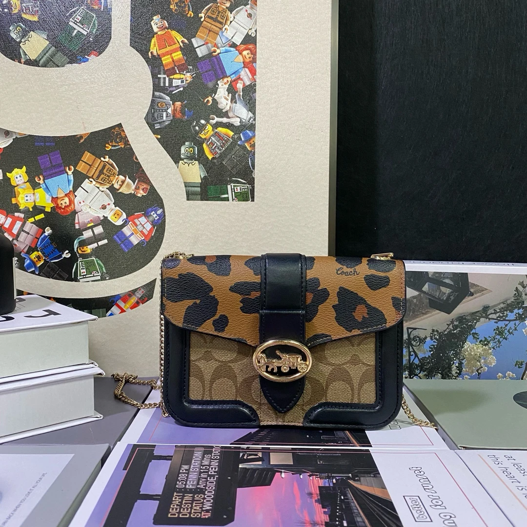 95新 COACH/蔻驰 22004斜挎包19*13