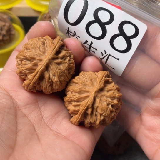 文玩核桃吊坠苹果园41