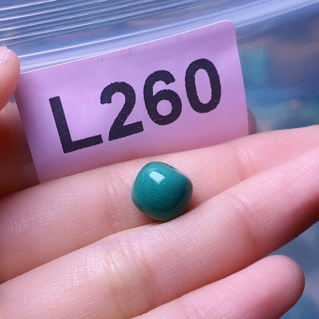 十堰原生态绿石头特色手工配饰