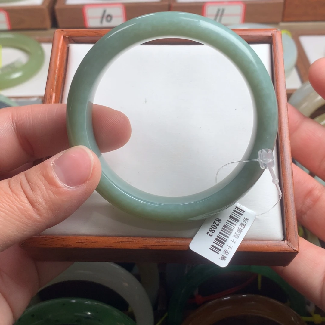 和田玉手镯未镶嵌57.3