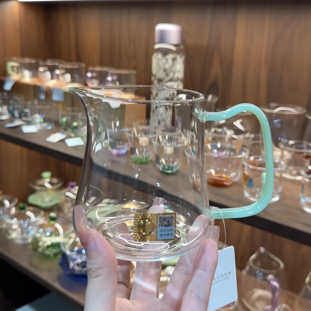 禾器卓然浅玉色。。。。