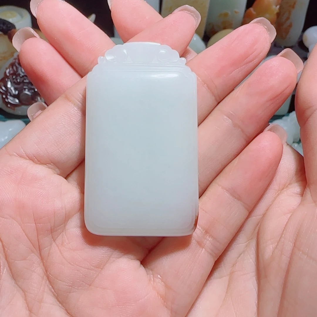 羽***和田玉未镶嵌颈饰