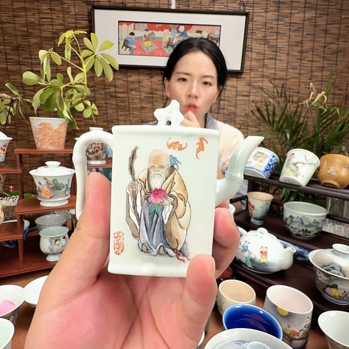 红***健摆件景德镇陶瓷艺术展演